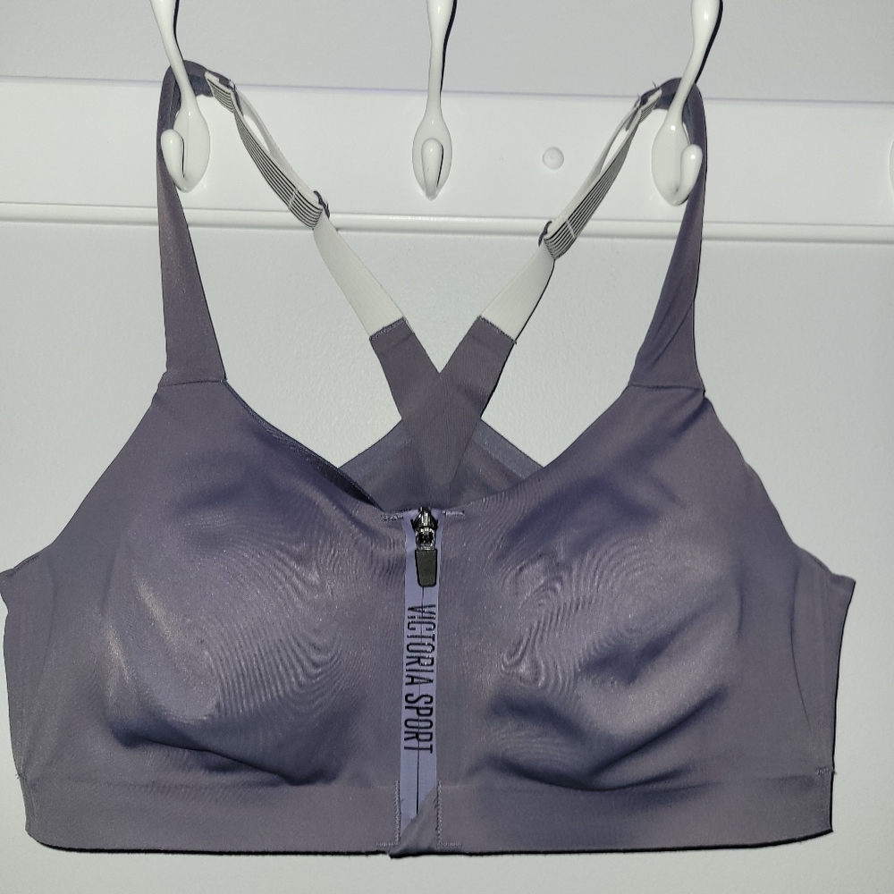 Victoria's secret sports bra